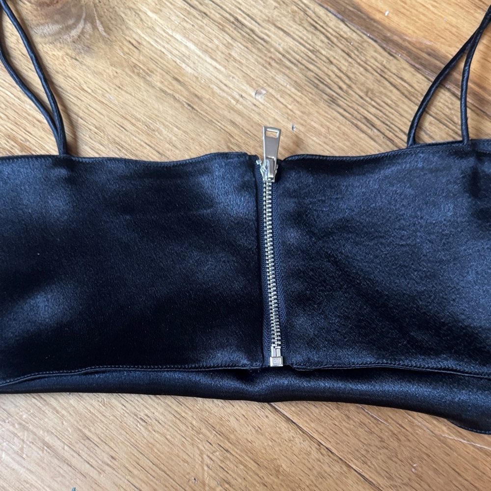 White Fox Boutique Black Satin Crop Top - Picture 3 of 3